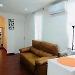 Plaza Espana - And Quiet 2br For Couples, Families And Events Apartman *