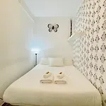 Plaza Espana - And Quiet 2br For Couples, Families And Events Apartman *