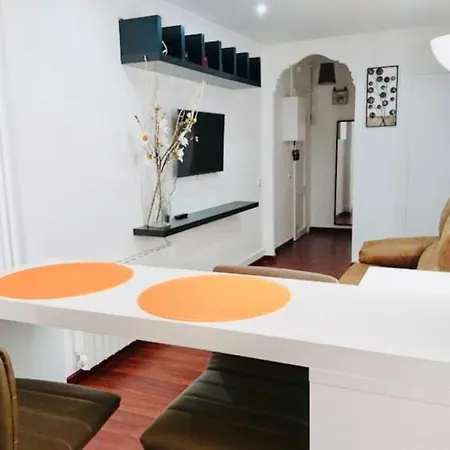 Plaza Espana - Comodo Y Luminoso Con Balcon Y Wifi Apartman