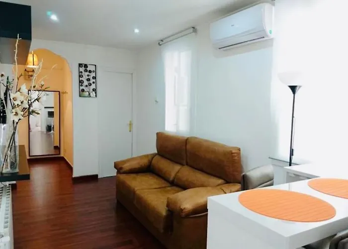 Plaza Espana - And Quiet 2br For Couples, Families And Events شقة *