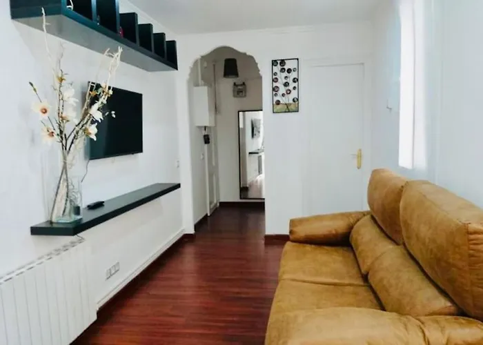 Plaza Espana - And Quiet 2br For Couples, Families And Events *