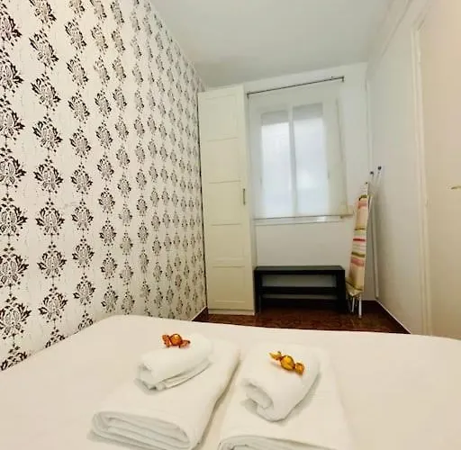 Plaza Espana - And Quiet 2br For Couples, Families And Events شقة *