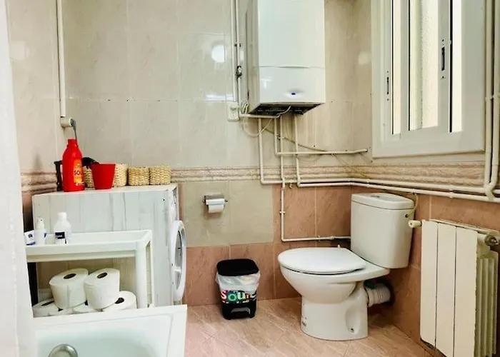 Plaza Espana - And Quiet 2br For Couples, Families And Events * برشلونة