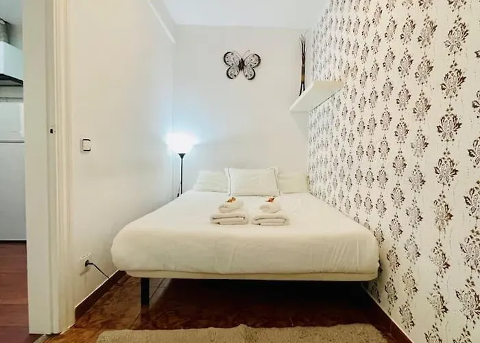Plaza Espana - And Quiet 2br For Couples, Families And Events