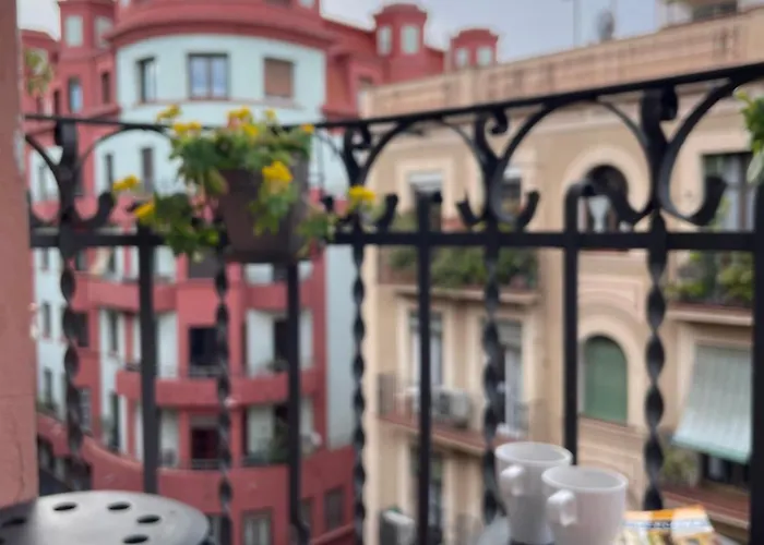 شقة Plaza Espana - And Quiet 2br For Couples, Families And Events *
